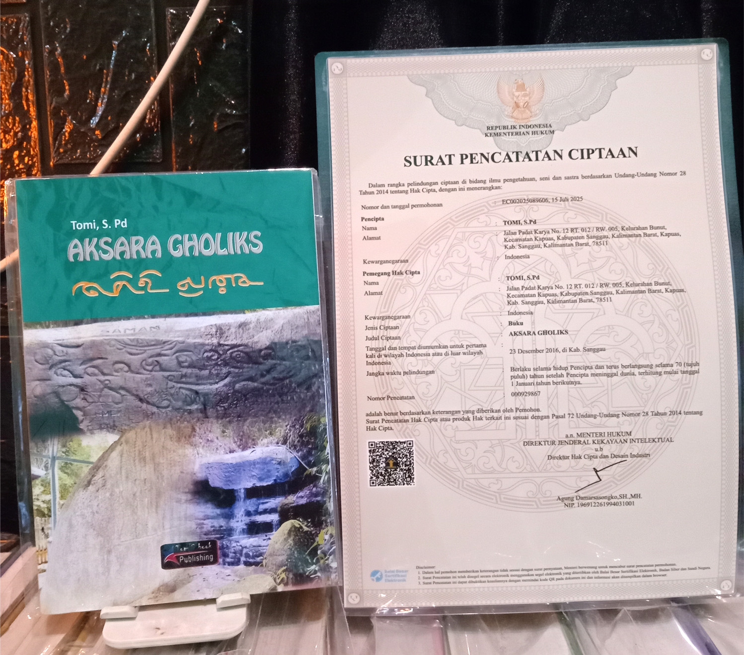 Aksara Gholiks resmi tercatat di Kementerian Hukum dengan Nomor Pencatatan 000929867.